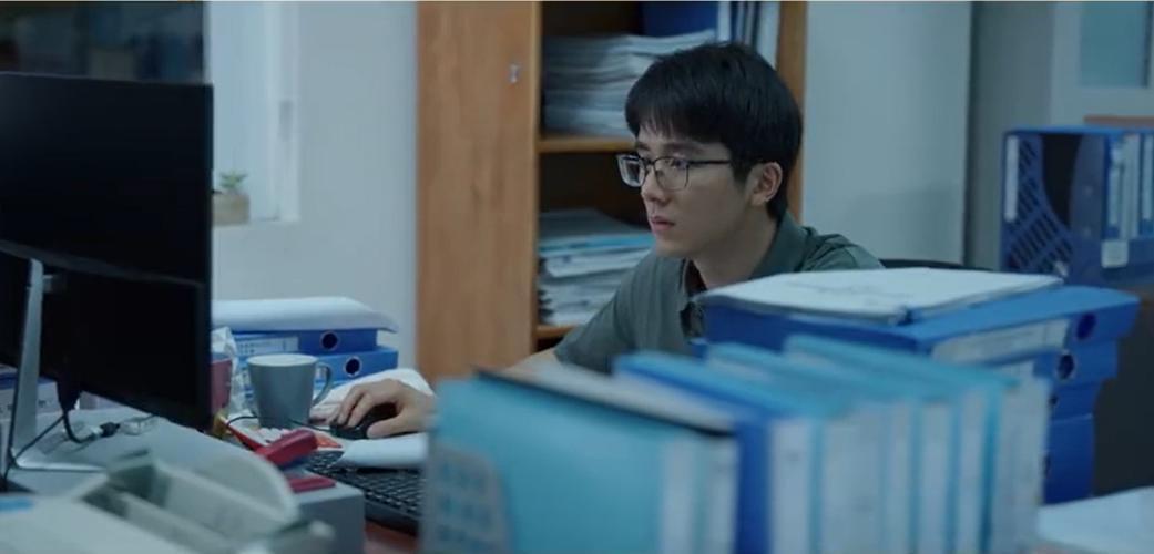 形式主义的最大伪装，用持续性内耗自导自演一场虚假的“繁忙”
